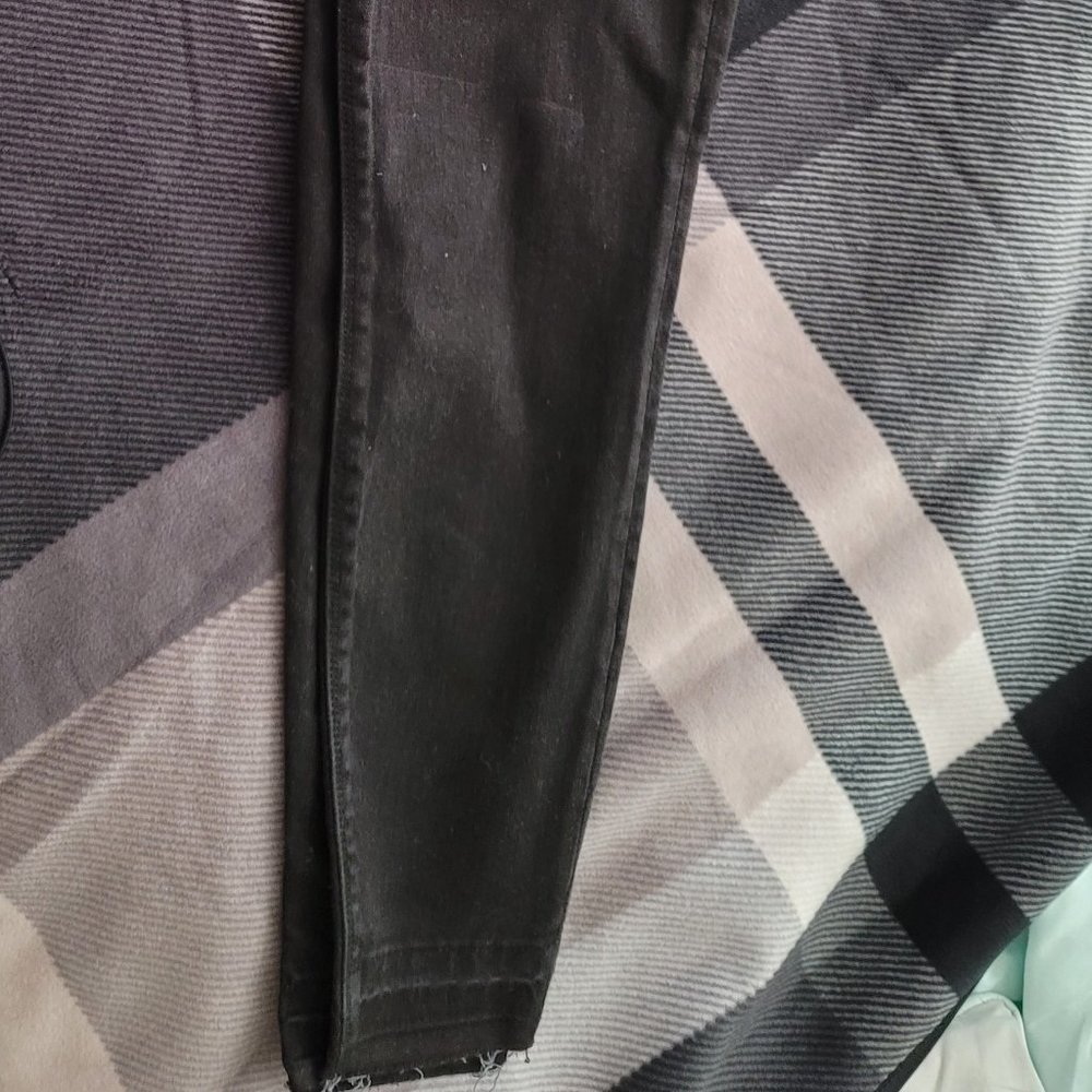 SPANX Vintage Distressed Skinny Jeans - Picture 7 of 9